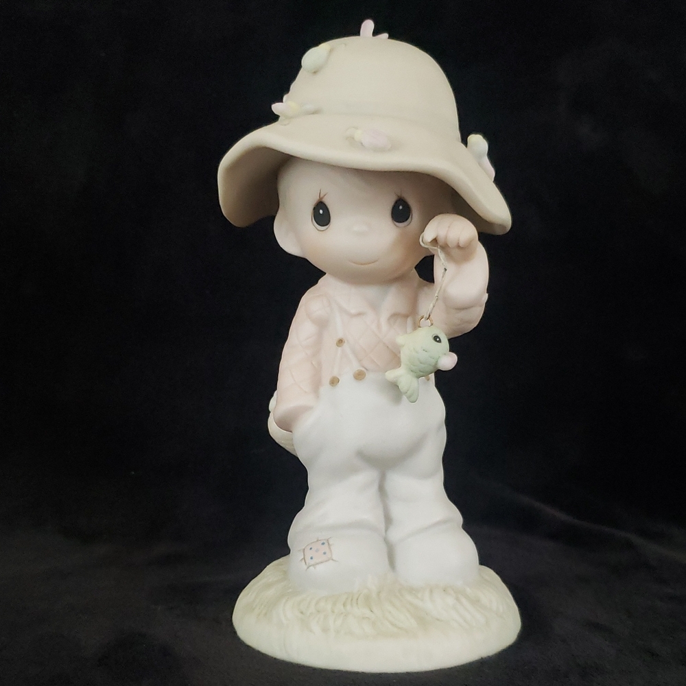 Vintage Precious Moments "My Love Will Never Let You Go" Figurine #103497 (1986)